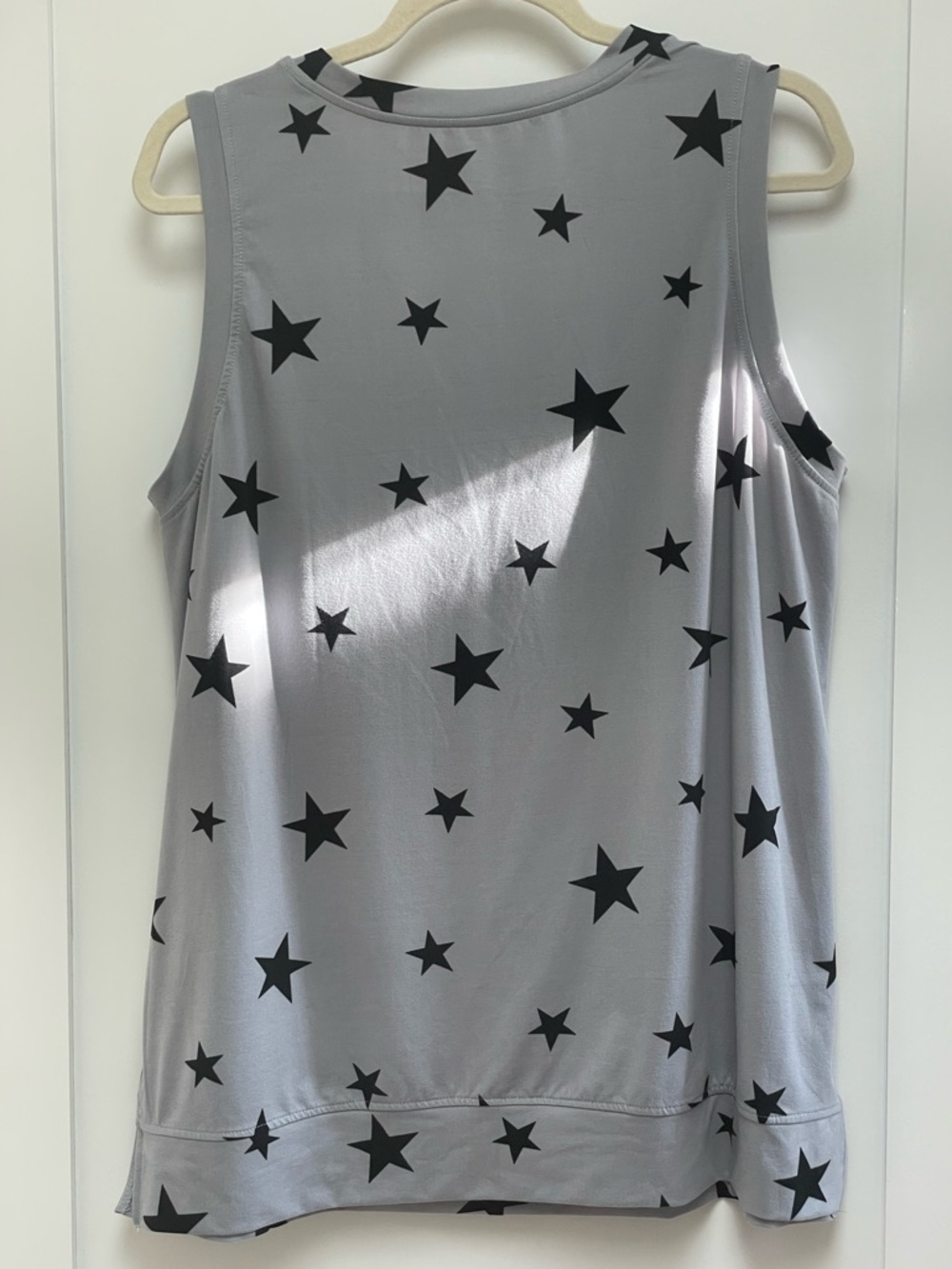 Star-Patterned Gray Sleeveless Tank Top Muscle Shirt | Hand Sewn | NWOT - Picture 6 of 8